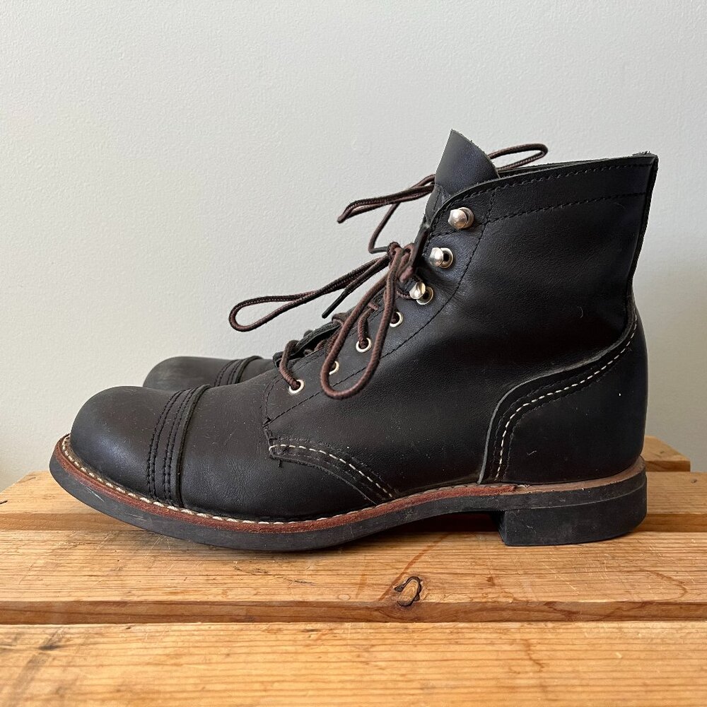 Women's Red Wing Heritage Black Leather Iron Ranger Boot Size 9